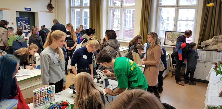 Tag der offenen Tür im Biologie-Fachraum